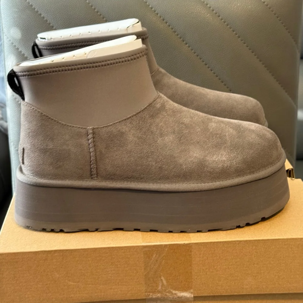 Women's UGG Classic Mini Dipper Gray Ankle Boots Size 10 - Picture 1 of 13